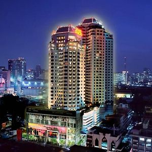 Grand Diamond Suites Hotel